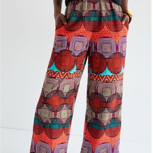 Anthropologie Maeve cotton Pull-on Wide-leg Pants. Red Aztec print.‎ Size XS. - Picture 3 of 10